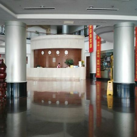Airport Land Hotel Šen-jang Exteriér fotografie